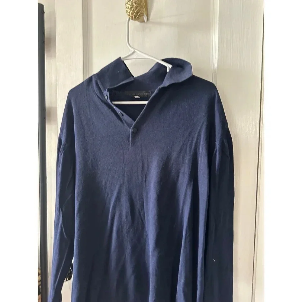 Metropolitan View men’s size 52 Large blue sweater